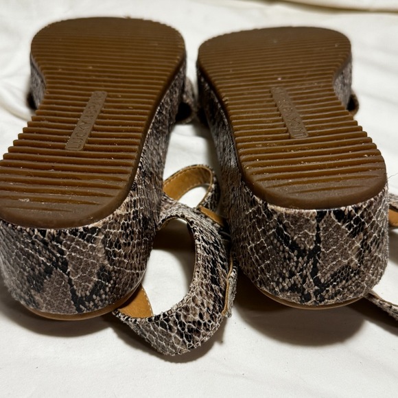 Lucky Brand Girls Size 3 M‎ Platform Sandals Snake Skin Pattern - Picture 15 of 16